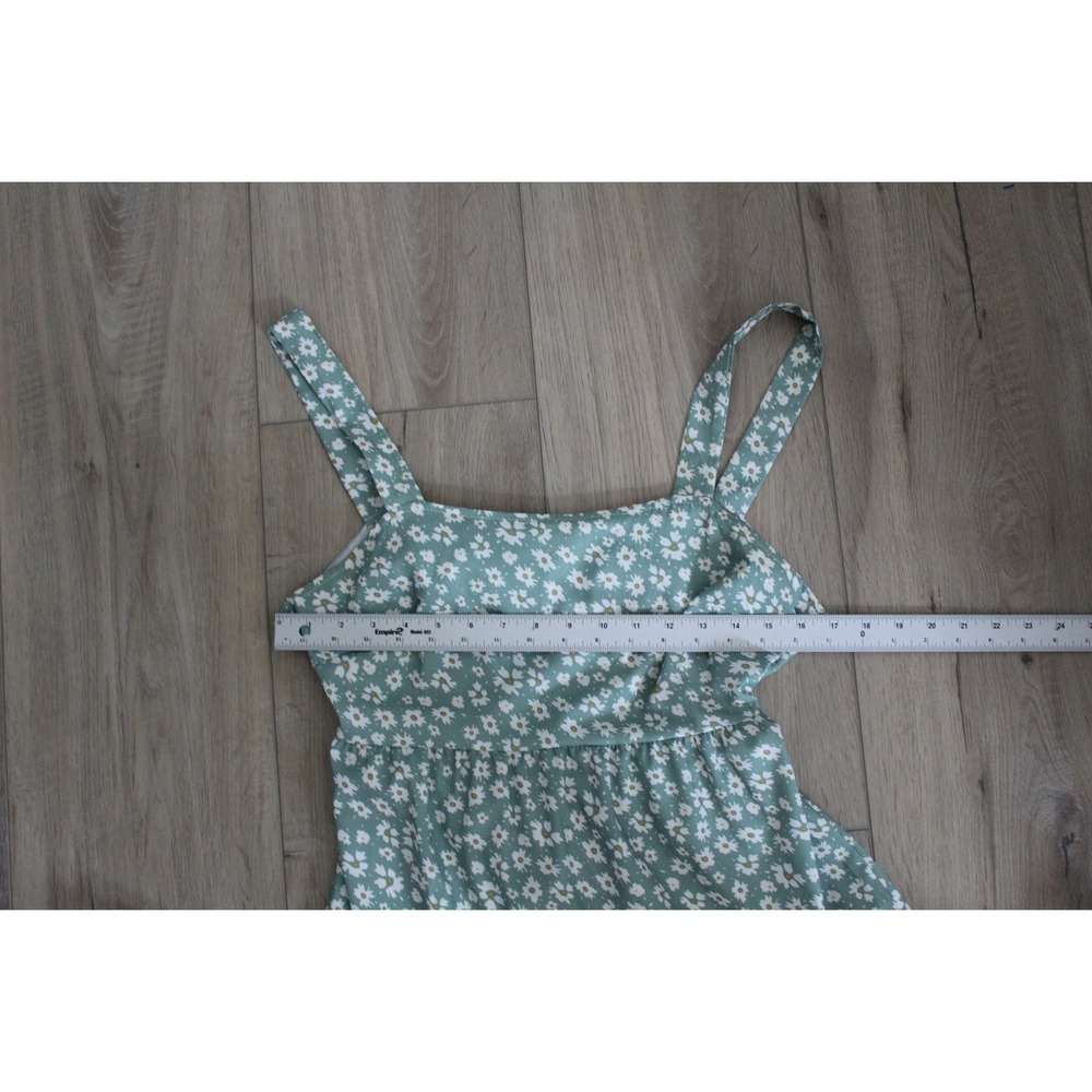 Sage Green Daisy Floral Tiered Maxi Dress Square Neck Tie Back Cutout Boho - Picture 4 of 7